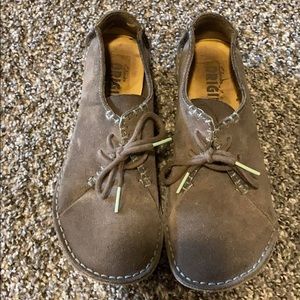 Clark’s janey Mae in brown size 6